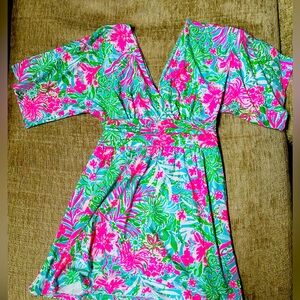 Lilly Pulitzer floral romper   New without tags. Size XS